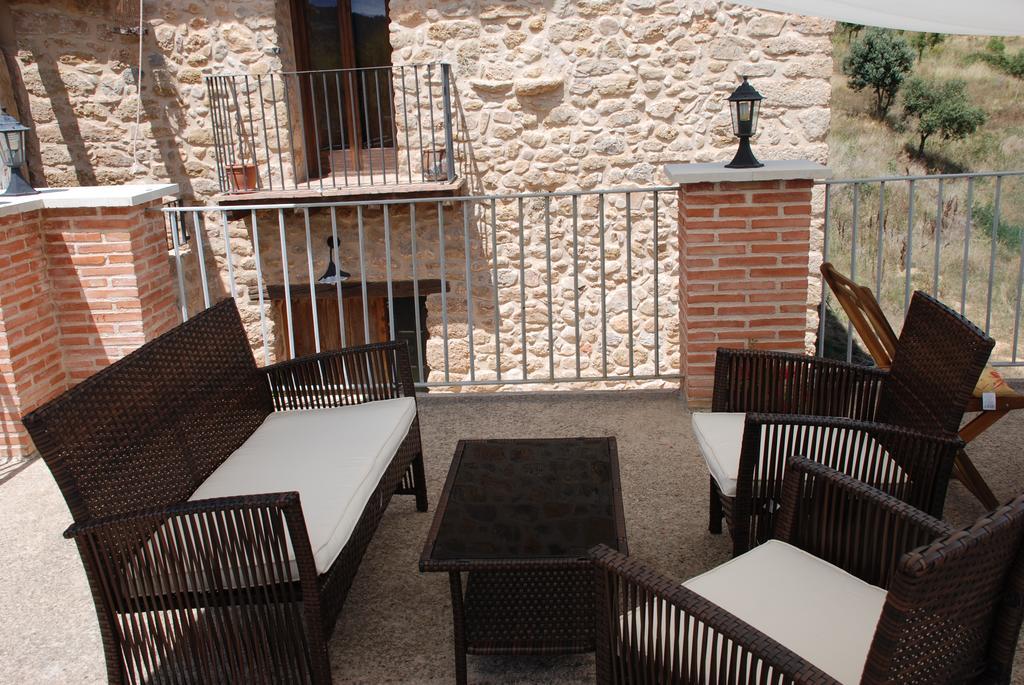 Masia De La Serra De La Cogulla Penarroya De Tastavins Exterior photo