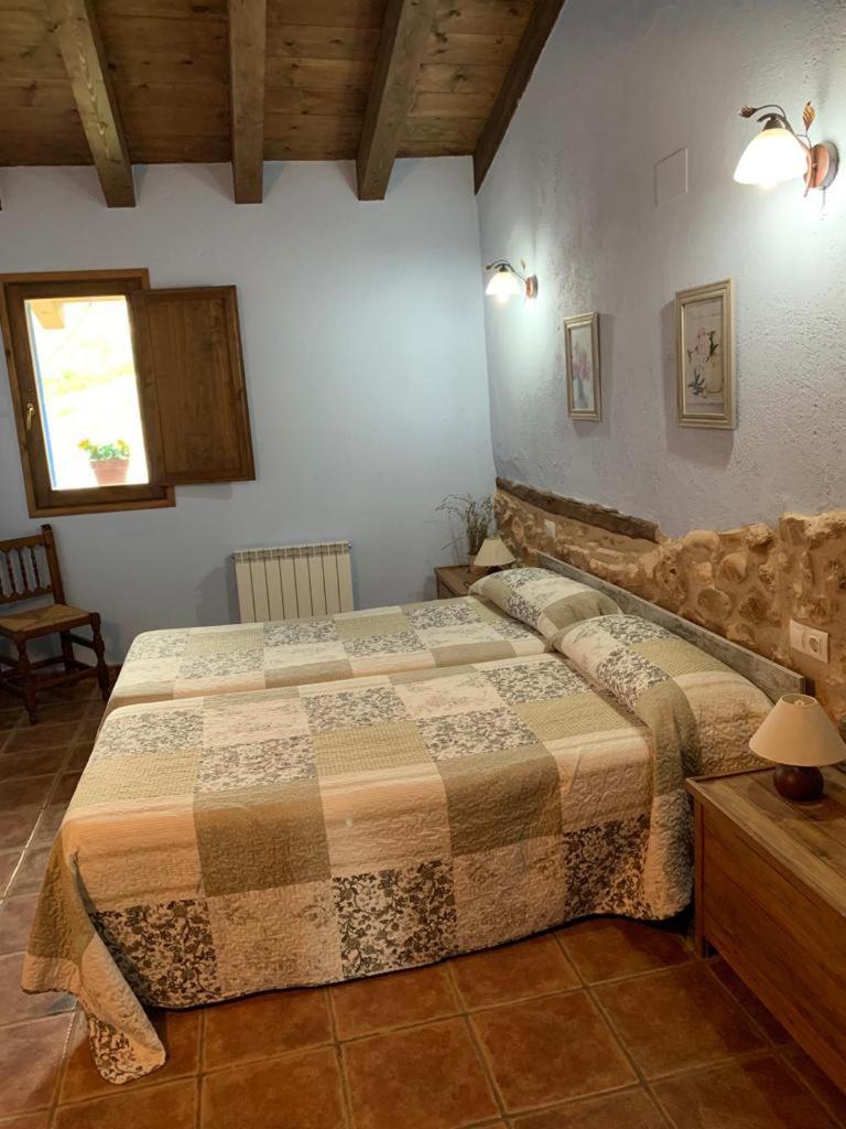 Masia De La Serra De La Cogulla Penarroya De Tastavins Room photo